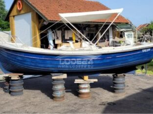 ALL-LAMINATE BOAT DIESEL